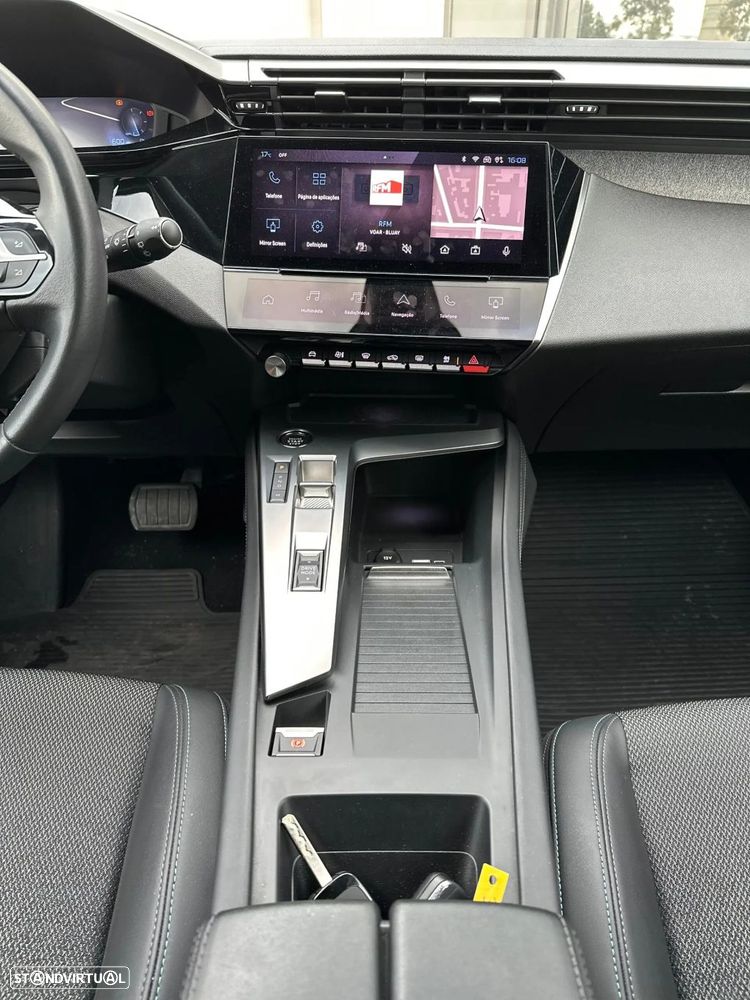 Peugeot 308 1.5 BlueHDi Allure EAT8 - 17