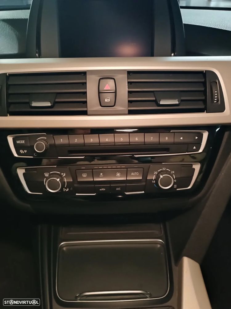 BMW 318 d Touring - 10