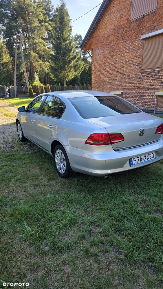 Volkswagen Passat - 2