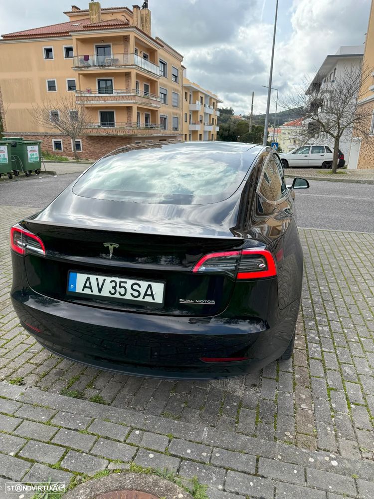 Tesla Model 3 Long Range AWD Dual Motor Performance - 4