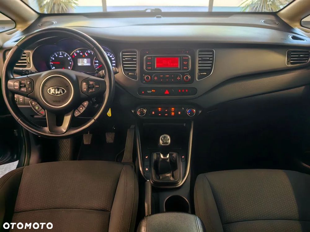 Kia Carens 1.6 GDI ISG Vision - 9