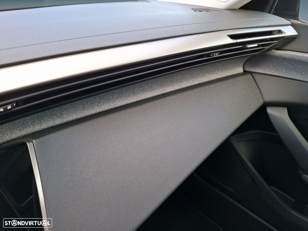 Peugeot 308 SW 1.2 Hybrid Allure e-DCS6 - 24