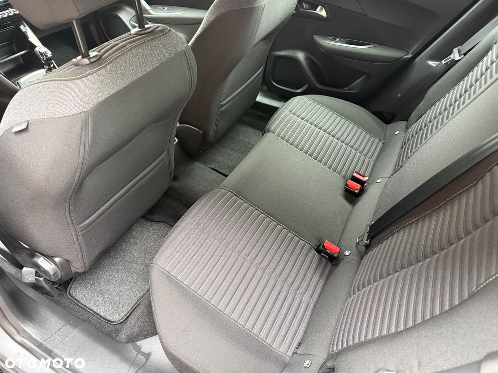 Peugeot 2008 PureTech 100 Stop&Start Allure Pack - 19