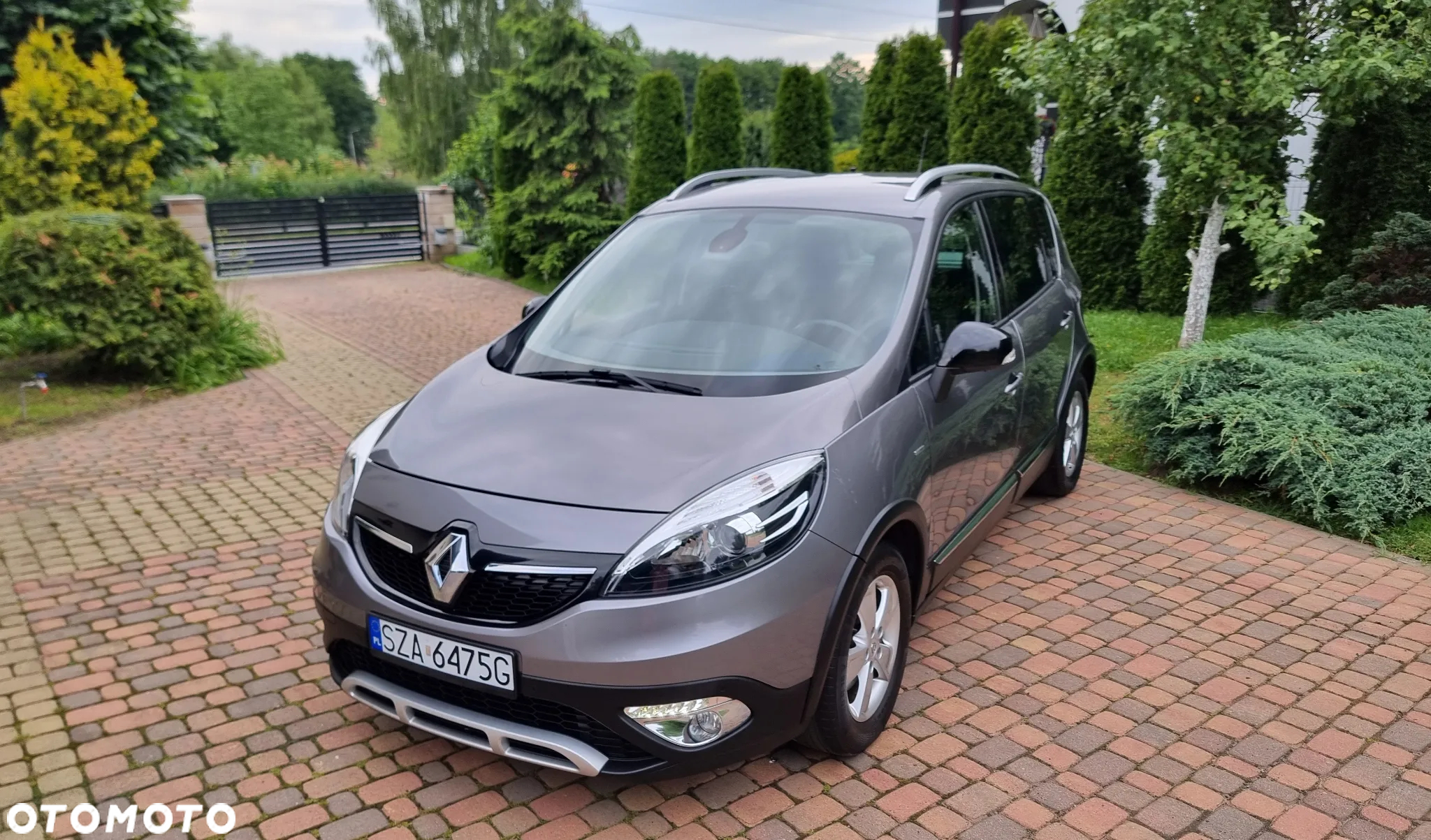 Renault Scenic Xmod 1.5 dCi Bose EDition - 12