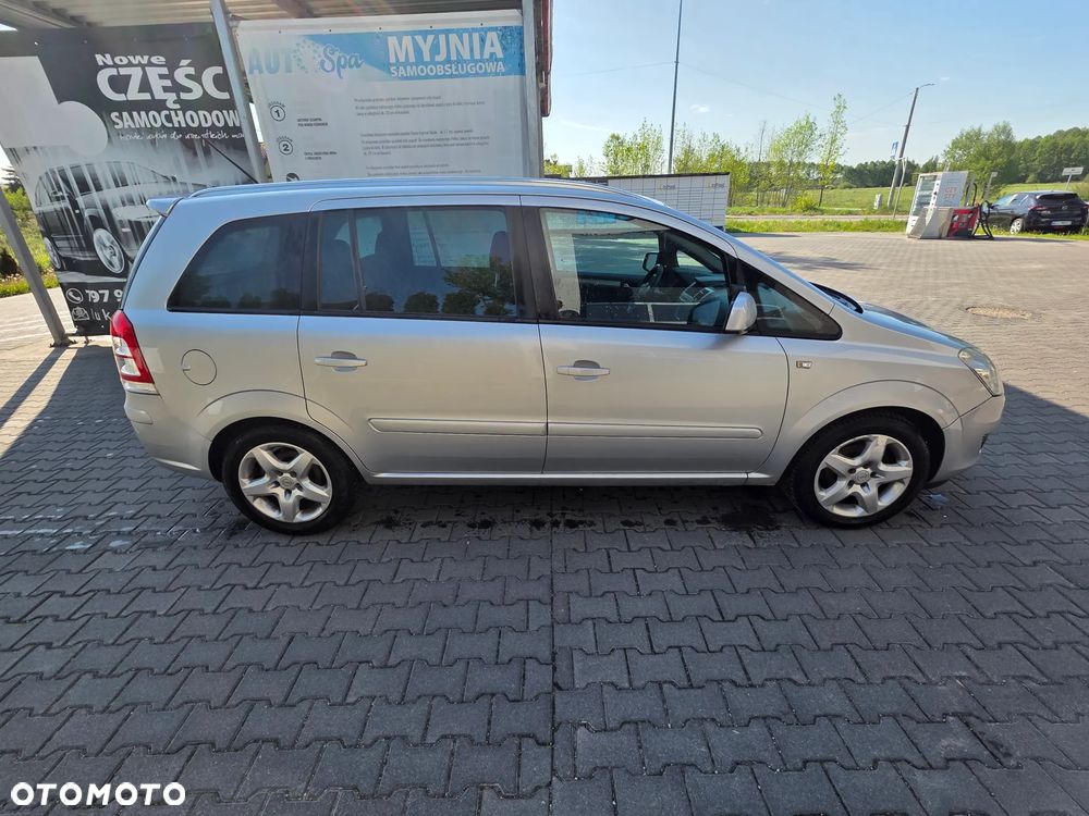 Opel Zafira 1.8 Essentia - 16