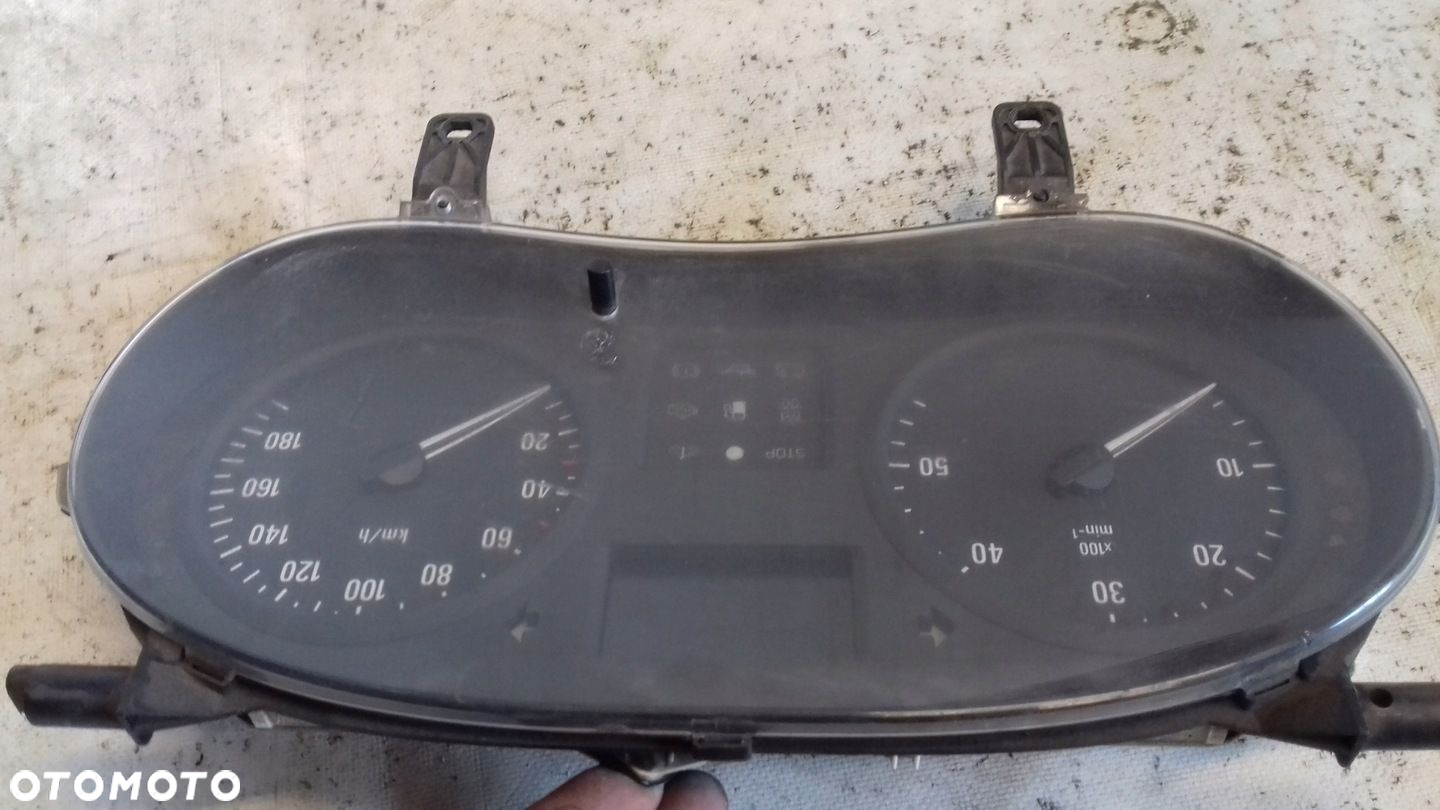 LICZNIK ZEGARY P8200408677G RENAULT MASTER II 2 2.5 DCI 00- - 2