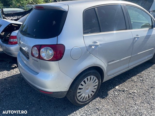 Dezmembrez Volkswagen Golf Plus an 2008 Motor 1.9 TDI BLS 105 cp - 2