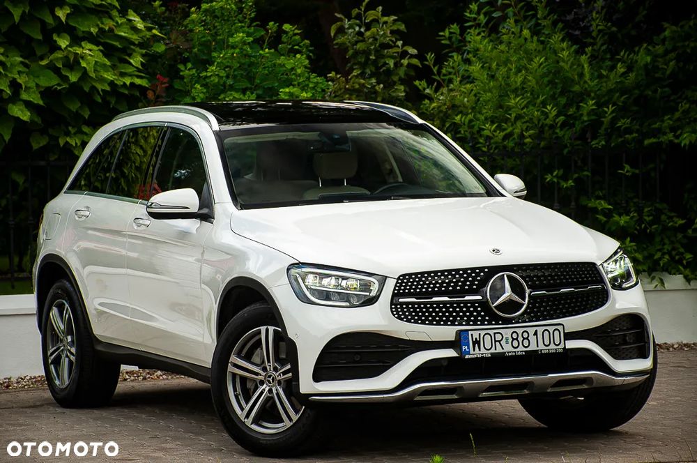Mercedes-Benz GLC 300 4Matic 9G-TRONIC AMG Line - 8