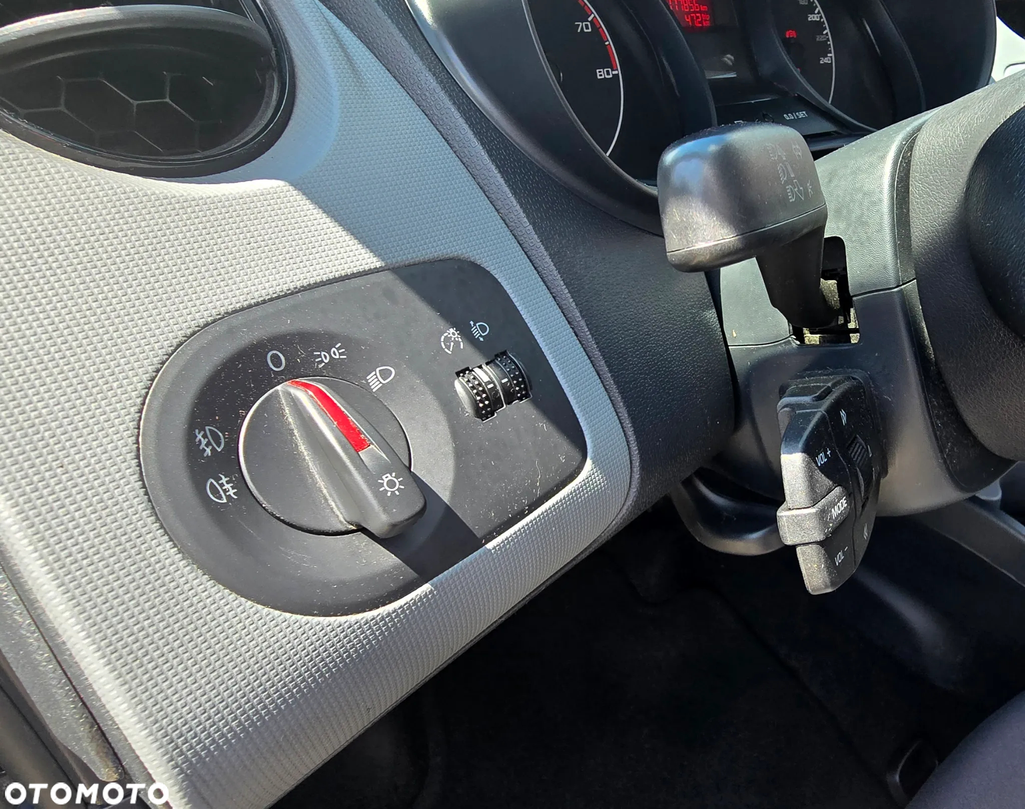 Seat Ibiza 1.4 16V Style - 27