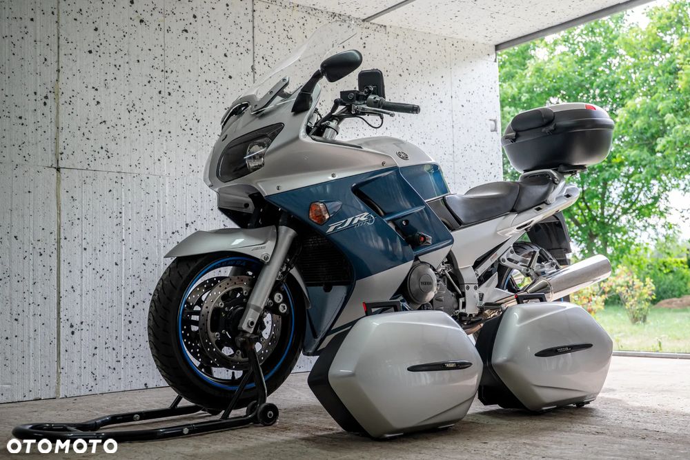 Yamaha FJR - 7