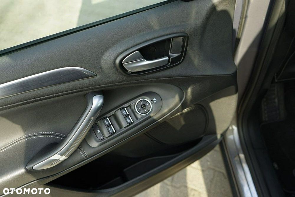 Ford S-Max - 16