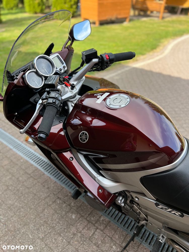 Yamaha FJR - 17
