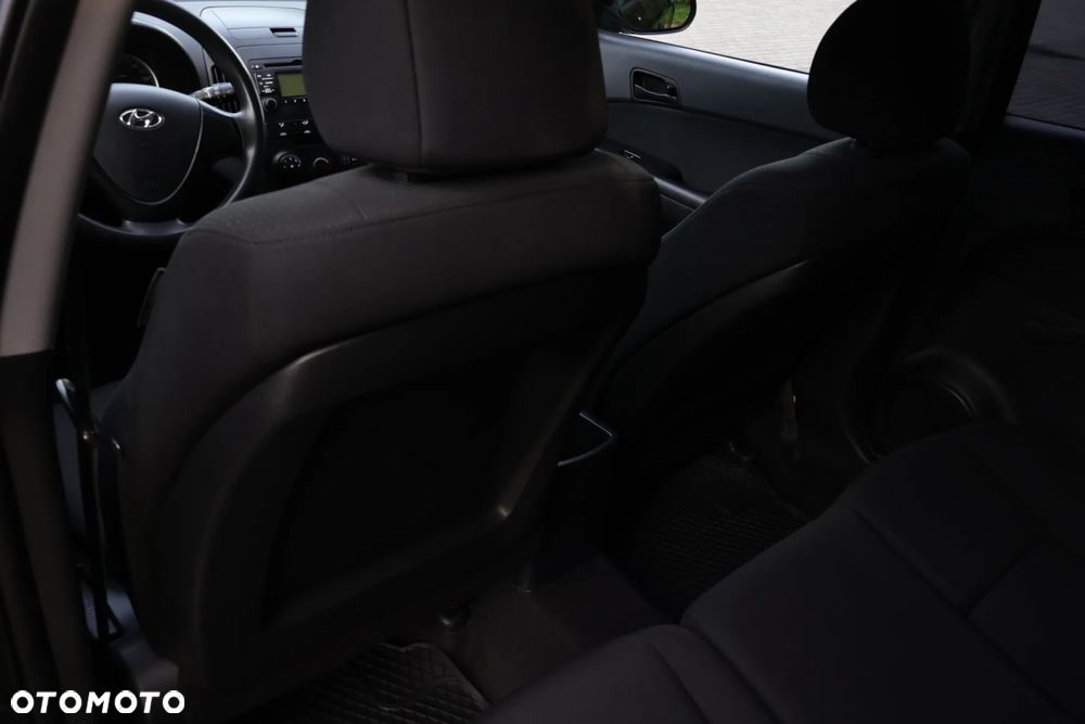 Hyundai i30 1.4 Base - 12
