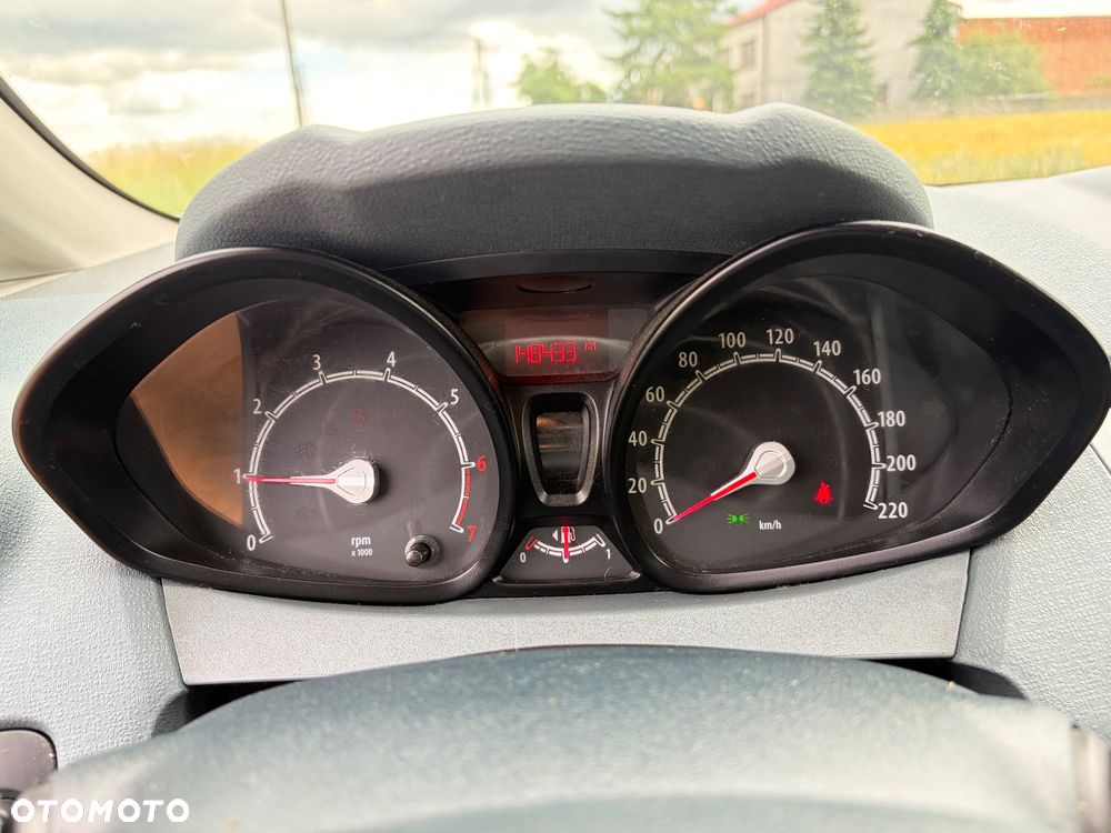 Ford Fiesta 1.25 Ambiente - 10