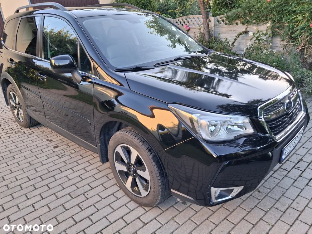 Subaru Forester 2018 photo 2