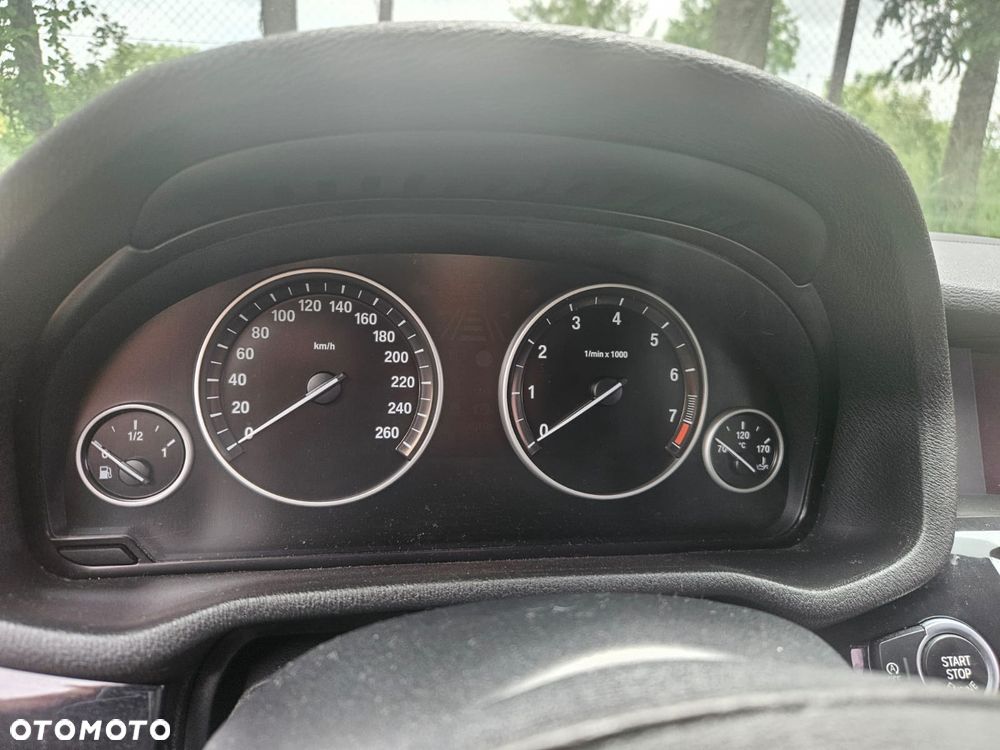 BMW X3 xDrive28i xLine - 9