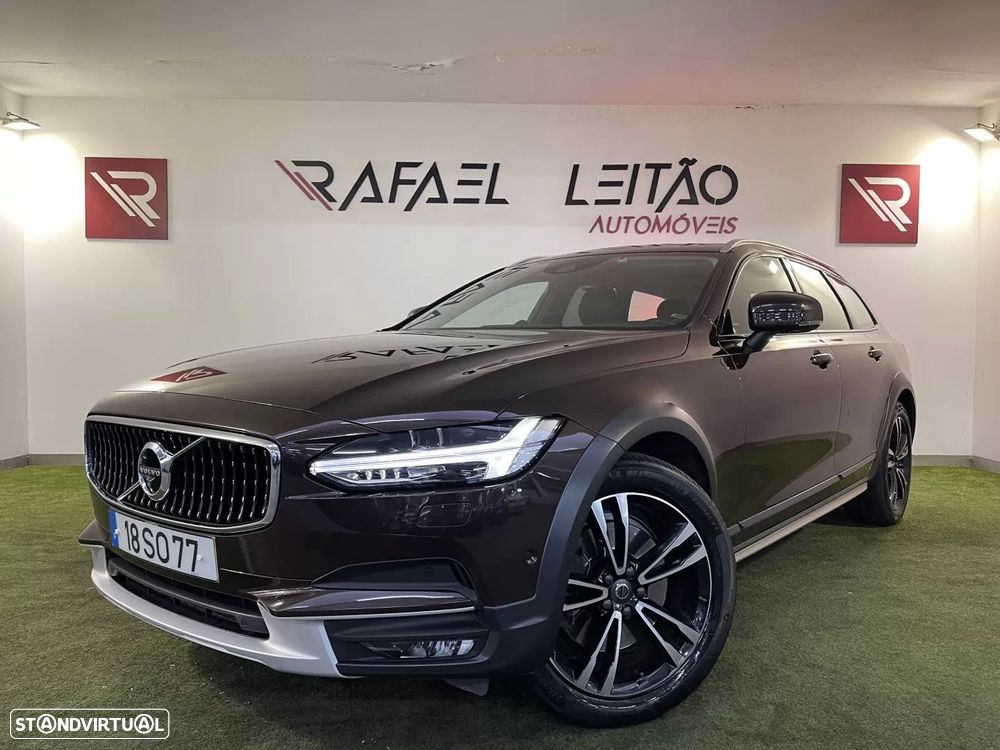 Volvo V90 Cross Country 2.0 D4 Plus AWD Geartronic - 2
