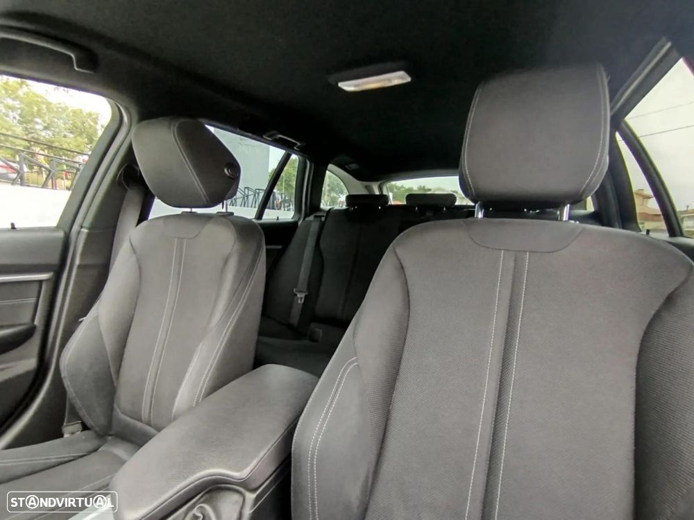 BMW 320 d Auto Pack M - 34
