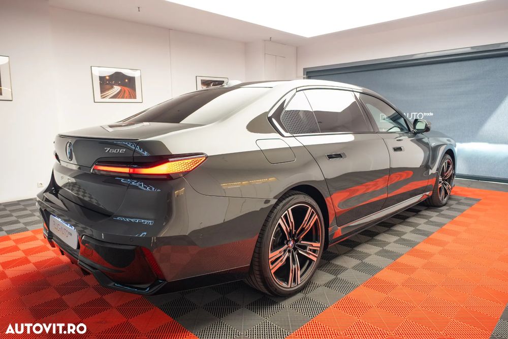 BMW Seria 7 750e xDrive - 7