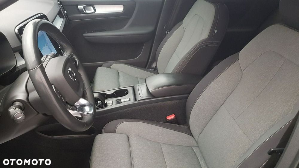 Volvo XC 40 - 21