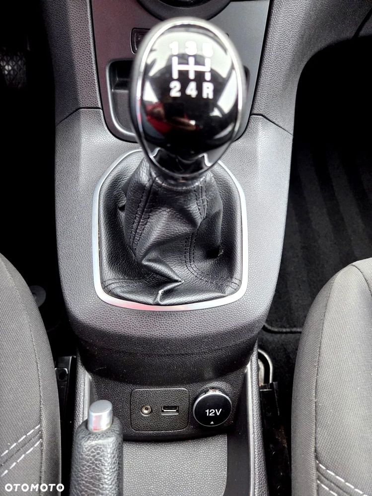 Ford Fiesta - 28