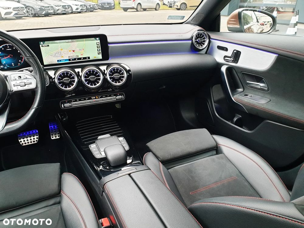 Mercedes-Benz CLA 250 AMG Line 7G-DCT - 11