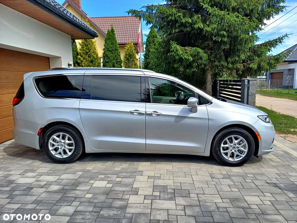 Chrysler Pacifica - 5