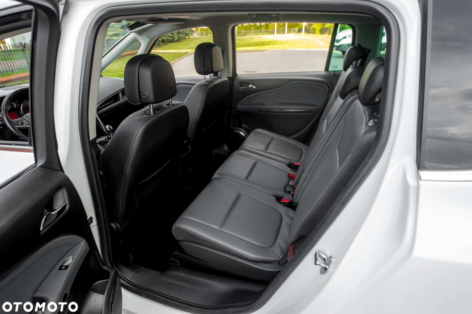 Opel Zafira 1.4 Turbo (ecoFLEX) Start/Stop Business Edition - 14
