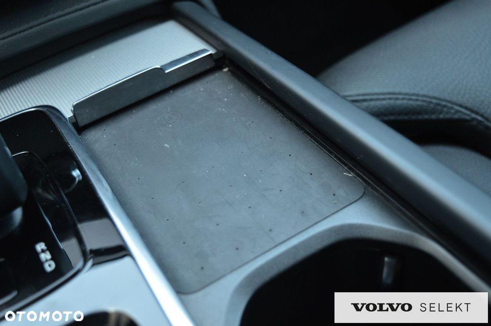 Volvo XC 90 - 21