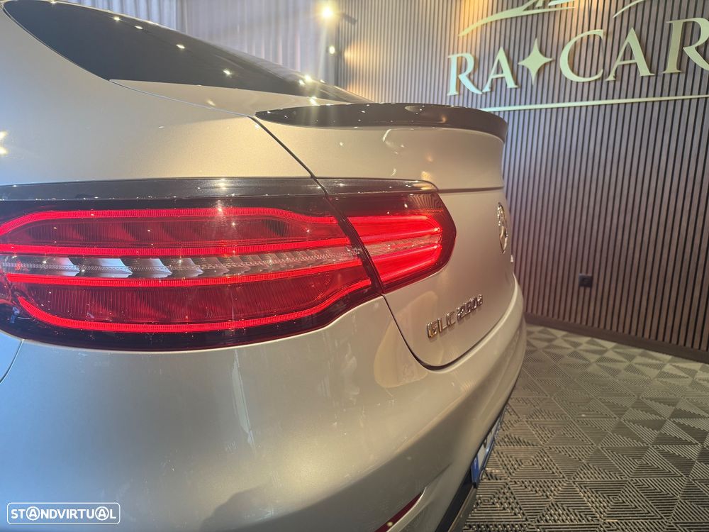 Mercedes-Benz GLC 250 d 4Matic 9G-TRONIC Edition 1 - 16