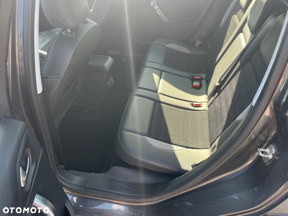 Peugeot 2008 - 32