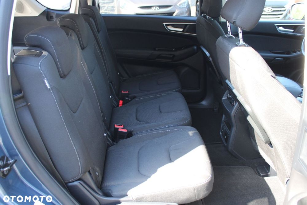 Ford S-Max - 29