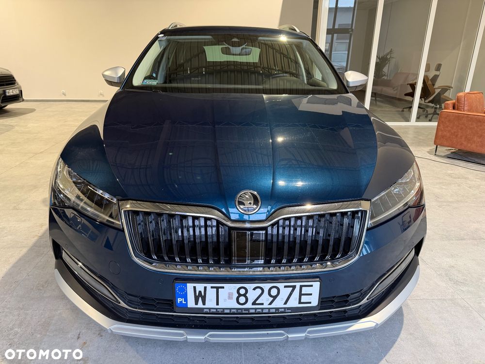 Skoda Superb 2.0 TDI SCR 4x4 Scout DSG - 12