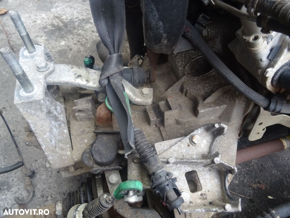 Vand Cutie de Viteza Manuala Citroen Nemo 1.3 CDTI JTD 263A2000 Euro5 din 2012 - 1