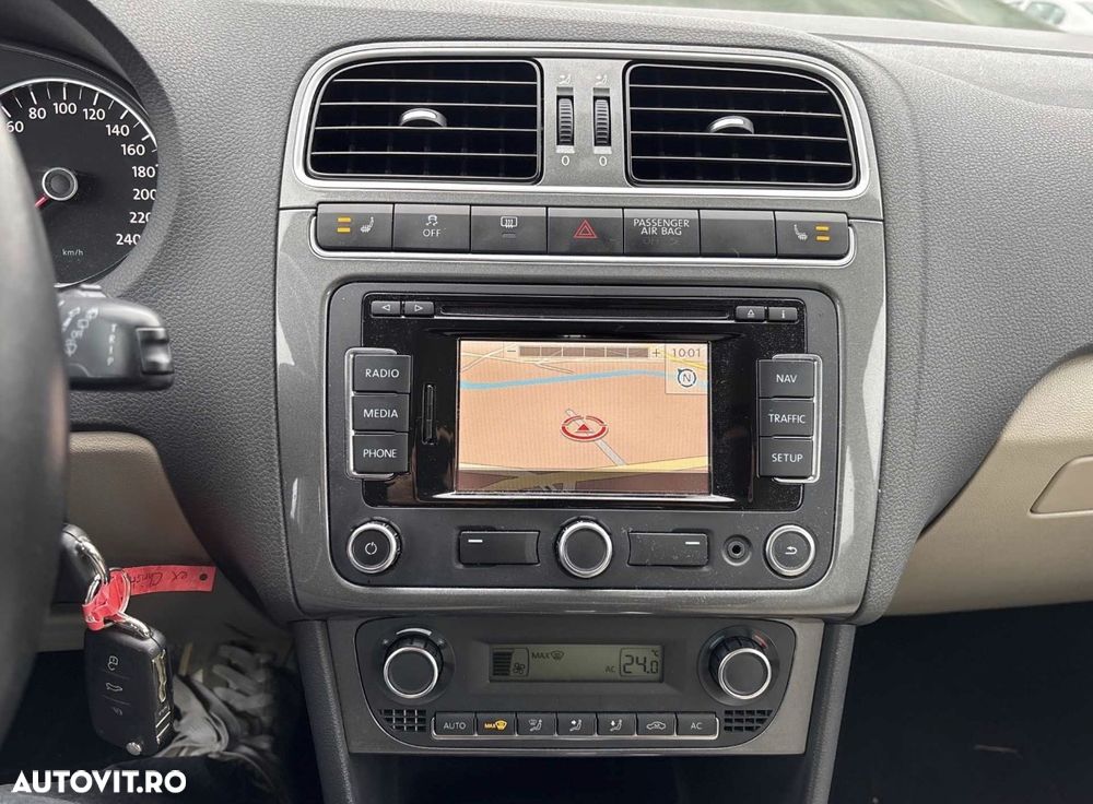 Volkswagen Polo 1.6 TDI DSG Highline - 8