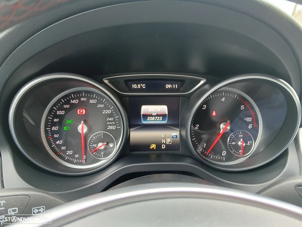 Mercedes-Benz CLA 200 d Shooting Brake AMG Line Aut. - 13