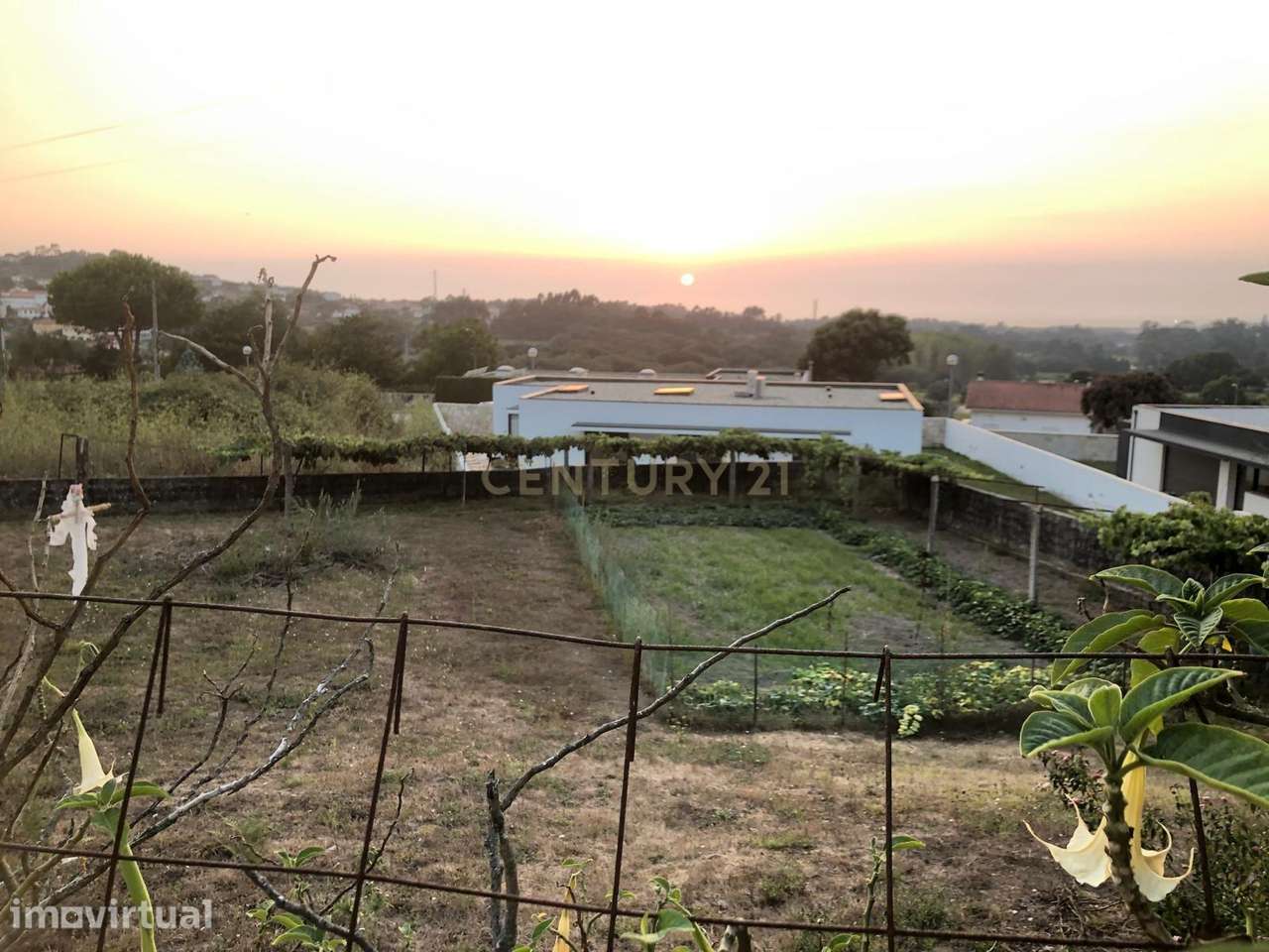 Terreno Urbano em Âncora-219m² de Construção com Vista Mar - Grande imagem: 4/10