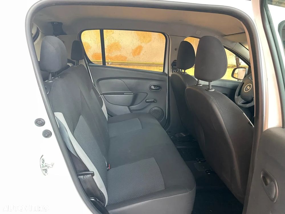 Dacia Sandero - 16