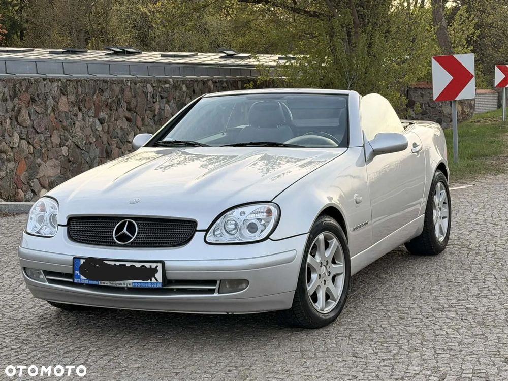 Mercedes-Benz CLK - 22