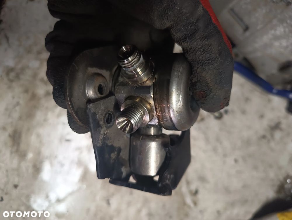 POMPA WTRYSKOWA BMW N20B20A 2.0 8604229 - 1