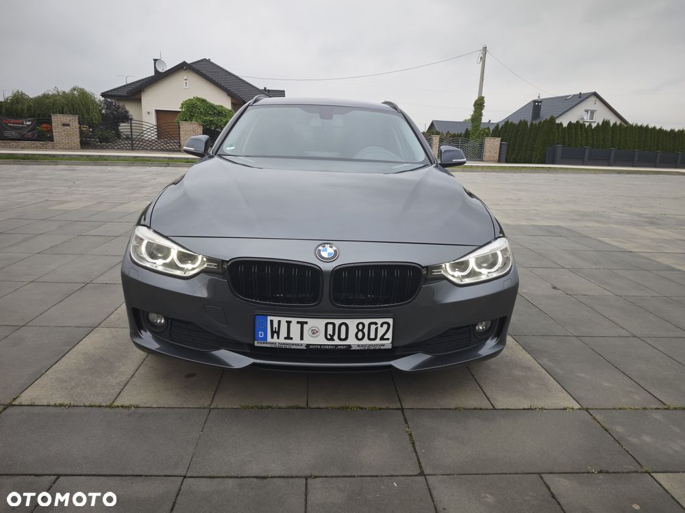 BMW Seria 3 320d Blue Performance Sport Line - 2