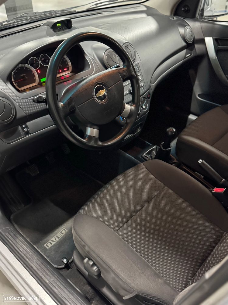 Chevrolet Aveo 1.2 LS - 10