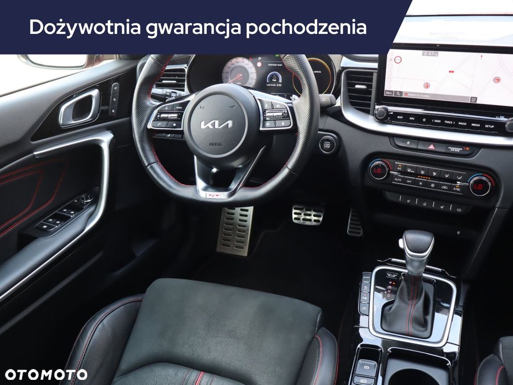 Kia Ceed - 9