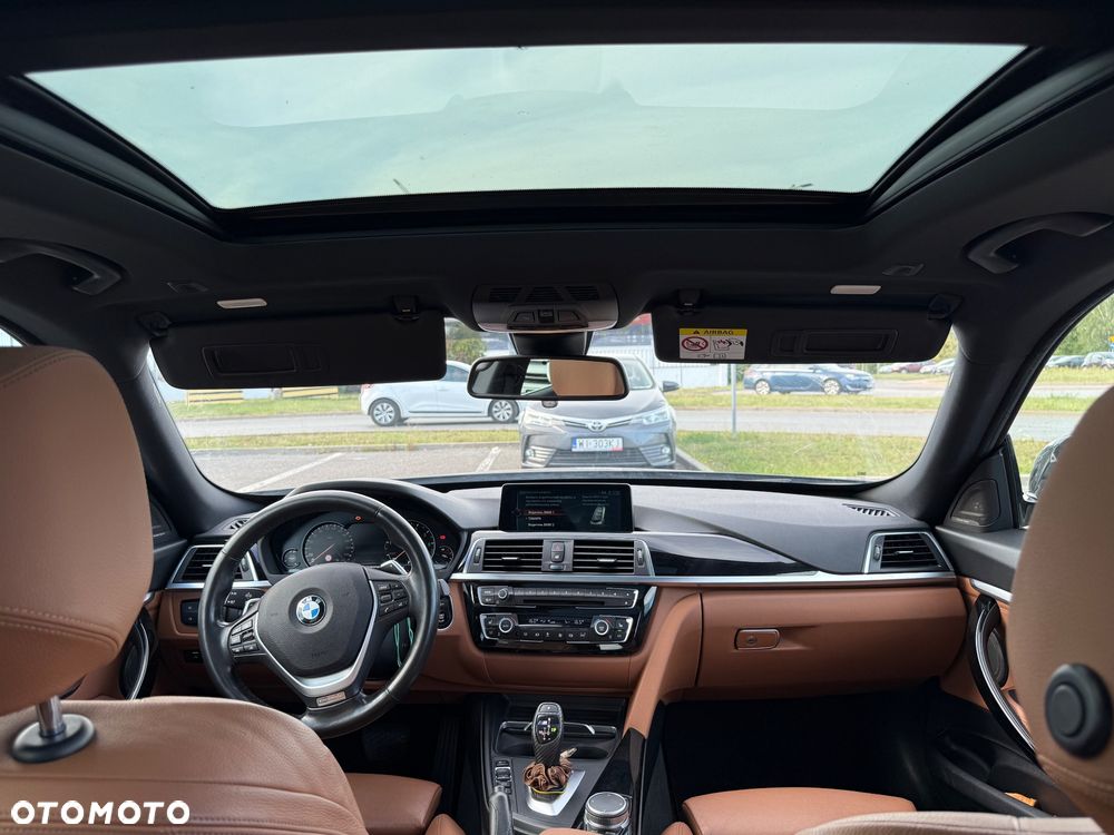 BMW 3GT 330i - 8