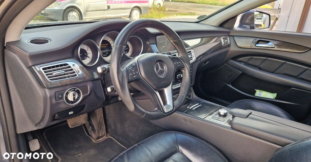 Mercedes-Benz CLS - 18