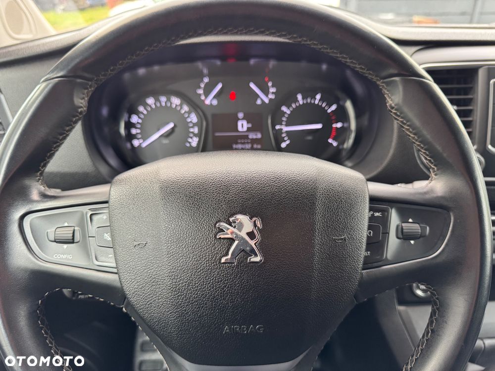 Peugeot Expert Jumpy Scudo Proace Brygadówka 6 osób - 27