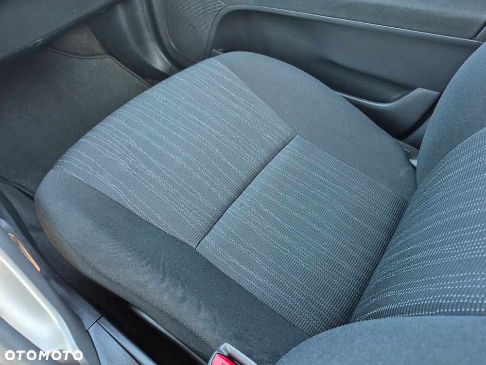 Toyota Auris - 21