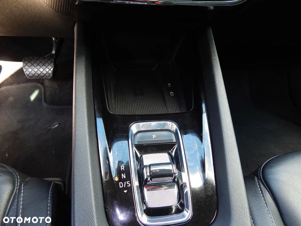 Skoda Octavia 2.0 TDI Ambition DSG - 25