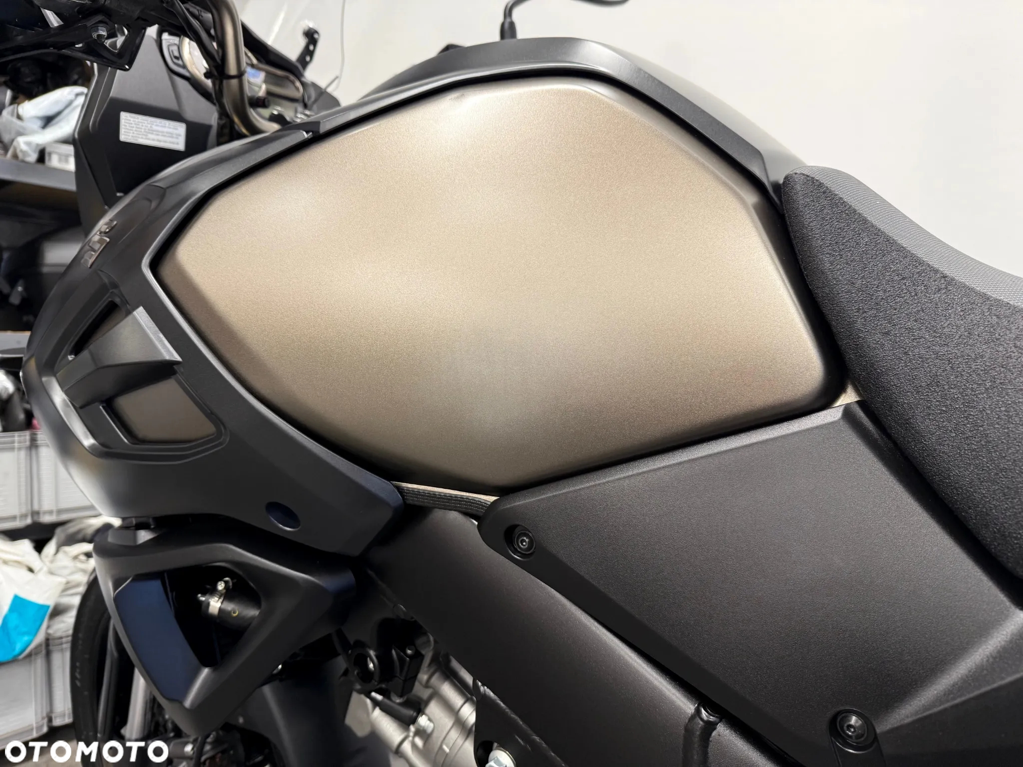 Suzuki V-STROM - 26