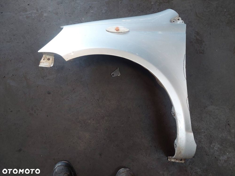 KOMPLETNY PRZÓD MASKA ZDERZAK BŁOTNIKI LAMPY TOYOTA YARIS I 1E7 ID: 237889 - 7